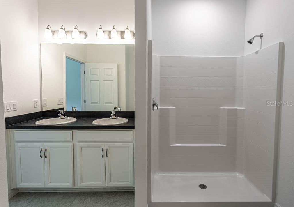 SUNSET LAKES ESTATES - Residential