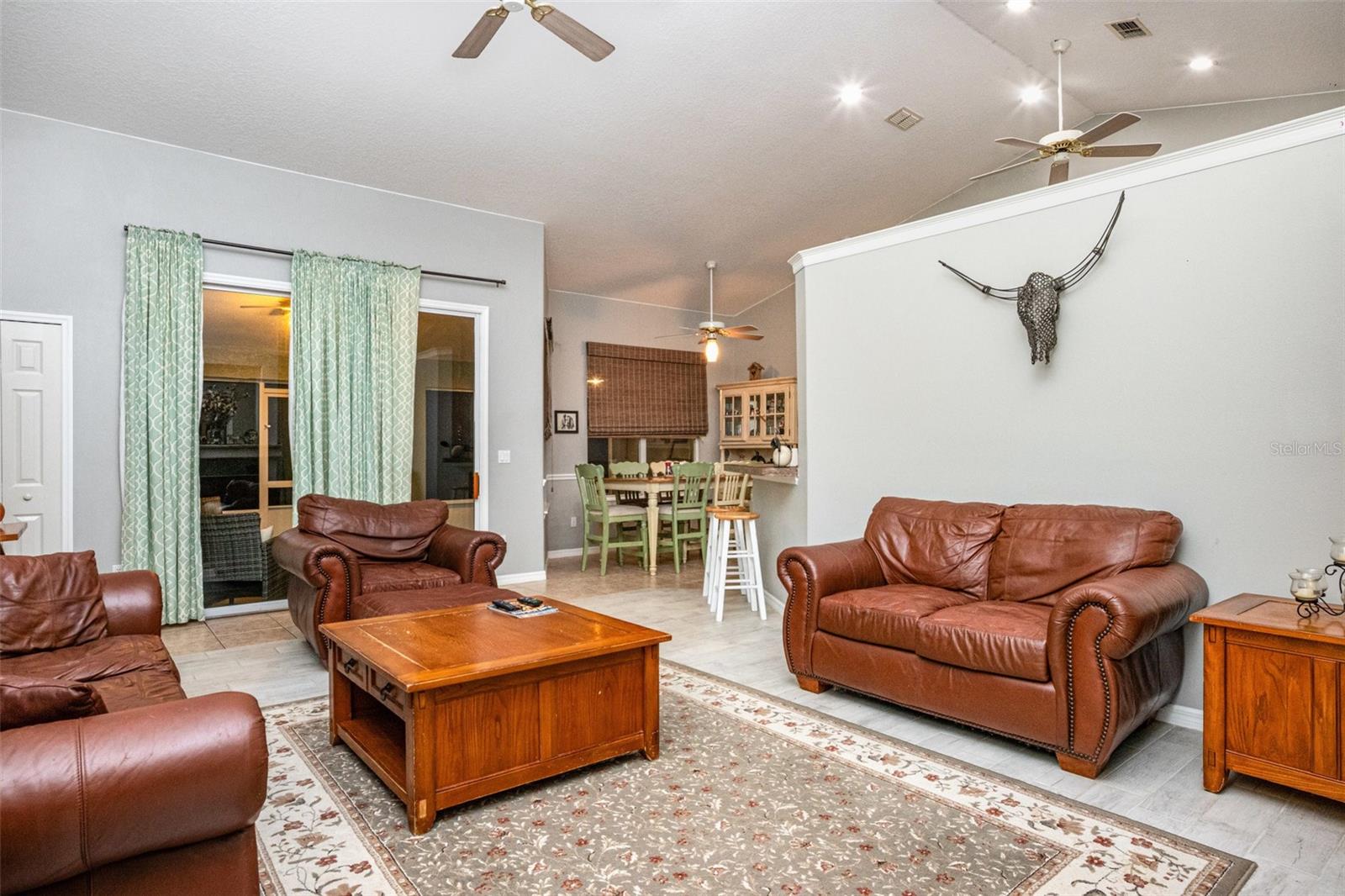 CURRIERS - Residential