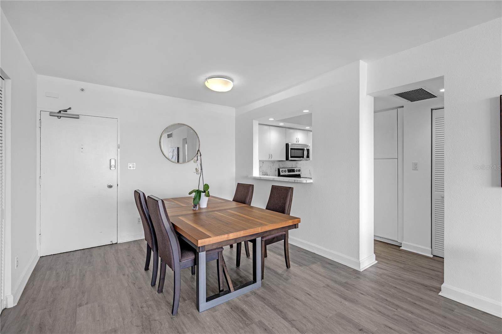 5600 COLLINS AVENUE 6P
