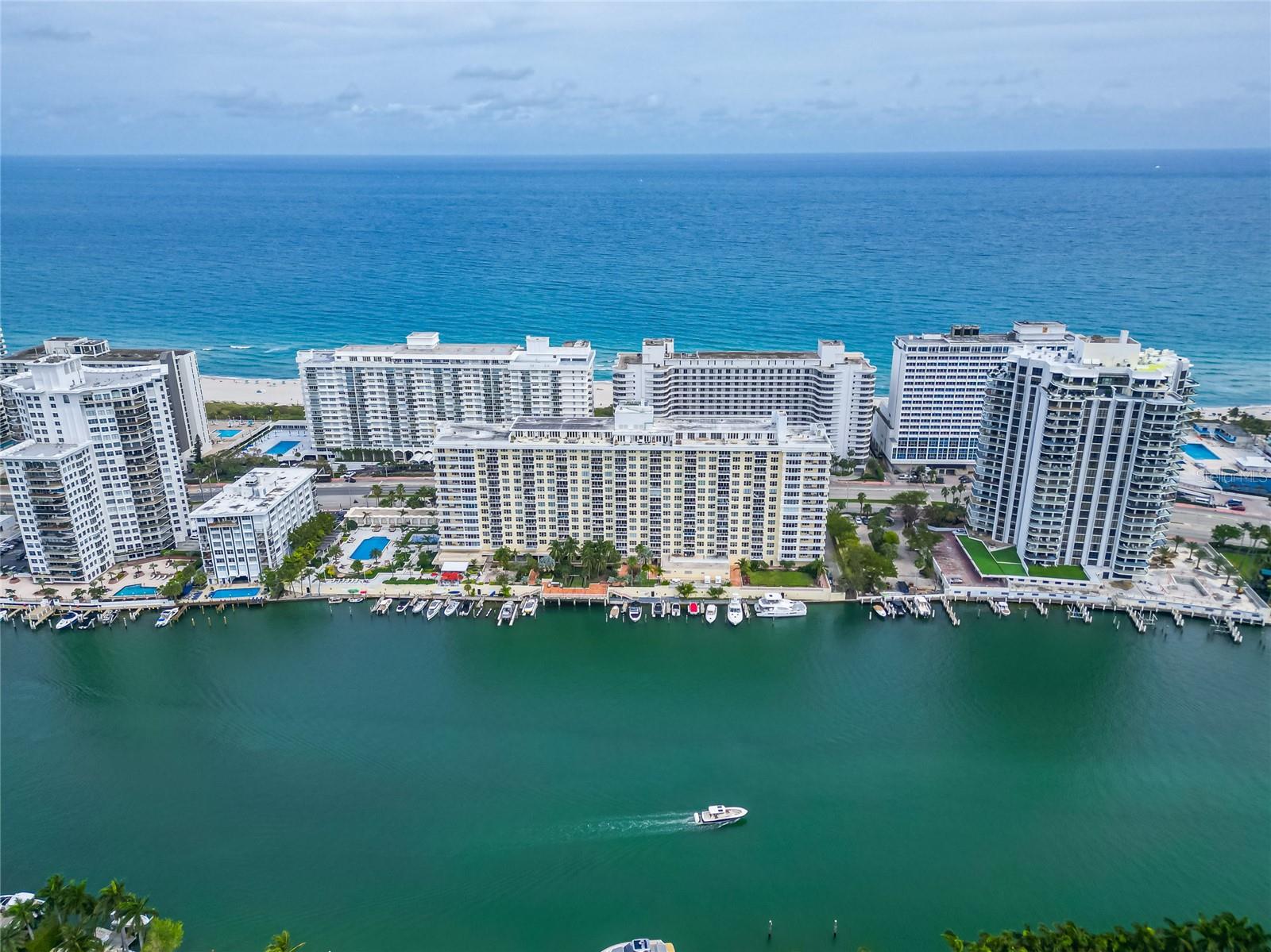 5600 COLLINS AVENUE 6P