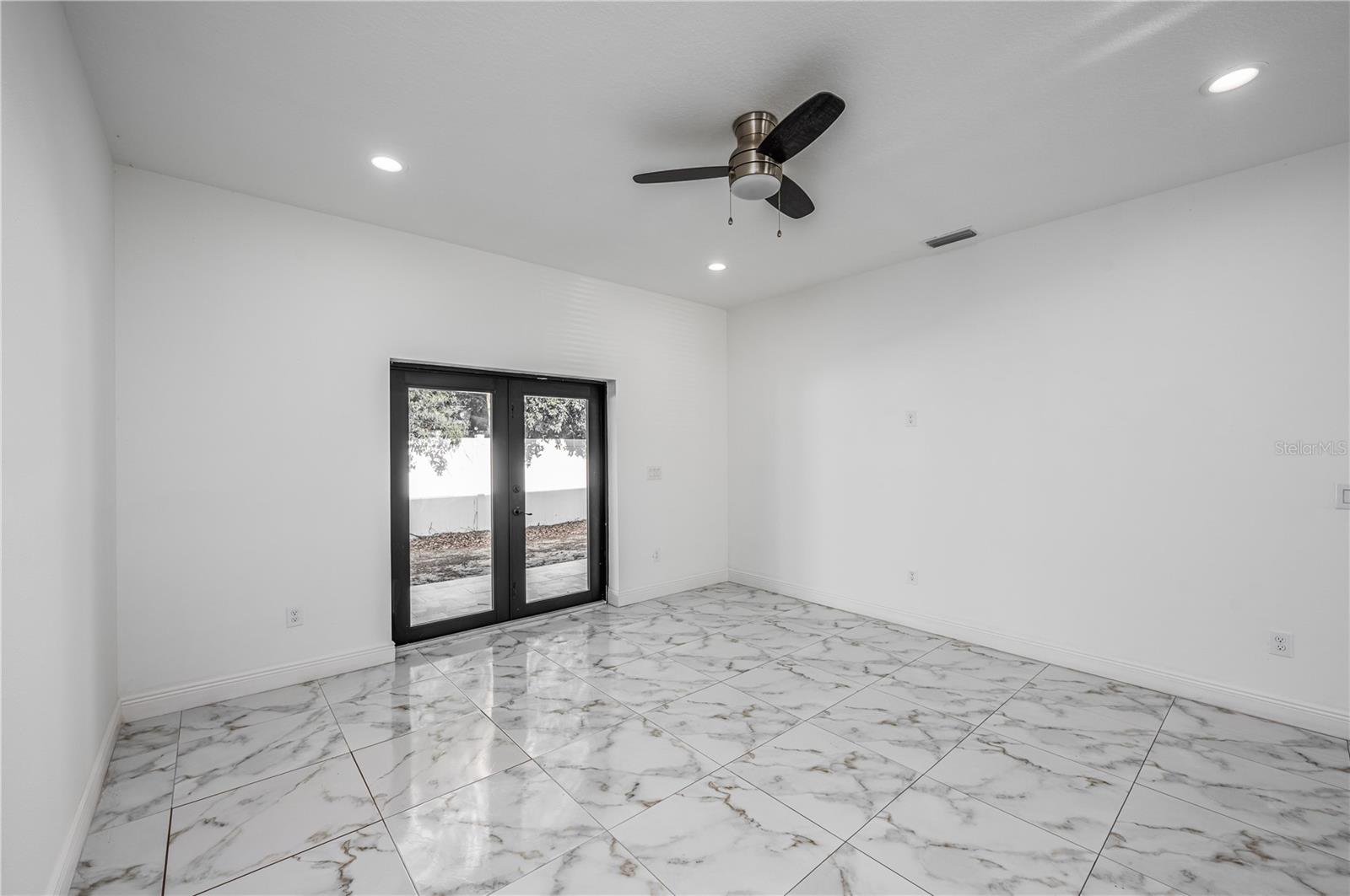 GRANT PARK - Residential