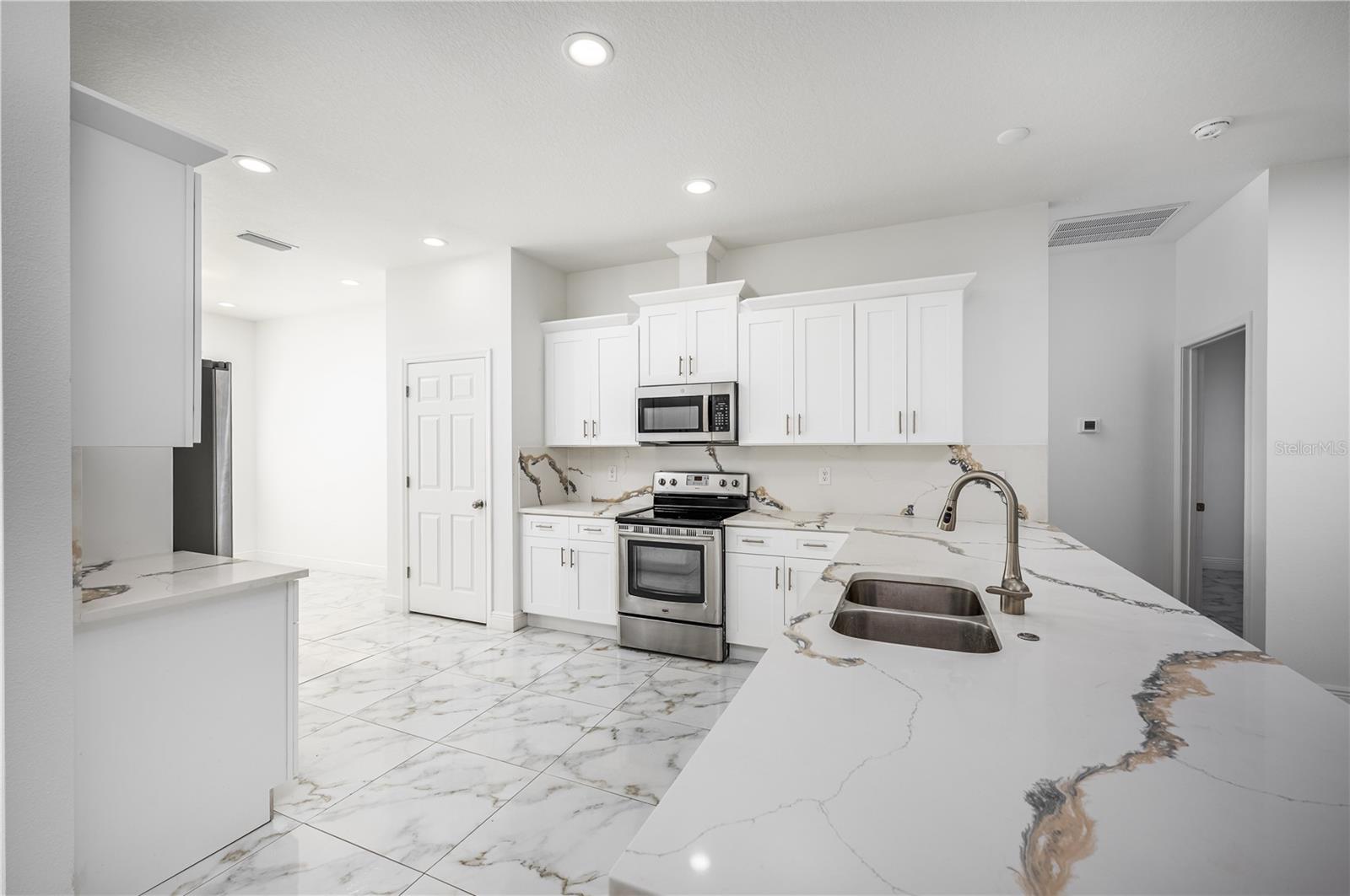 GRANT PARK - Residential