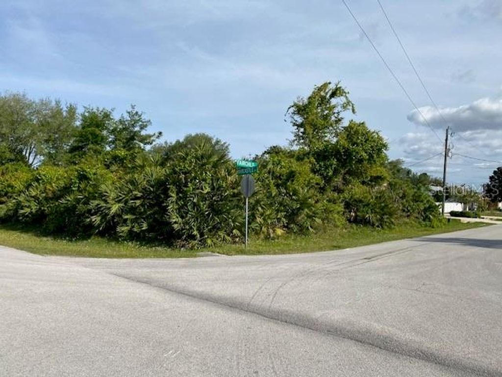 Photo of 1 Fairchild Lane, Palm Coast, FL 32137 (MLS # FC313282)