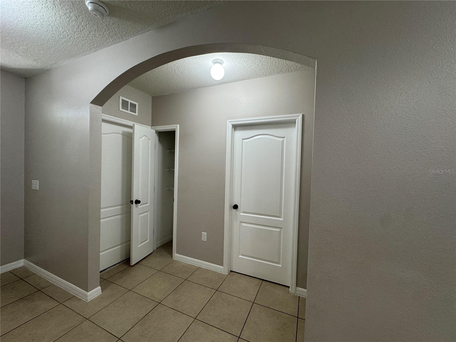 LAKESIDE LANDINGS PH 01 - Residential