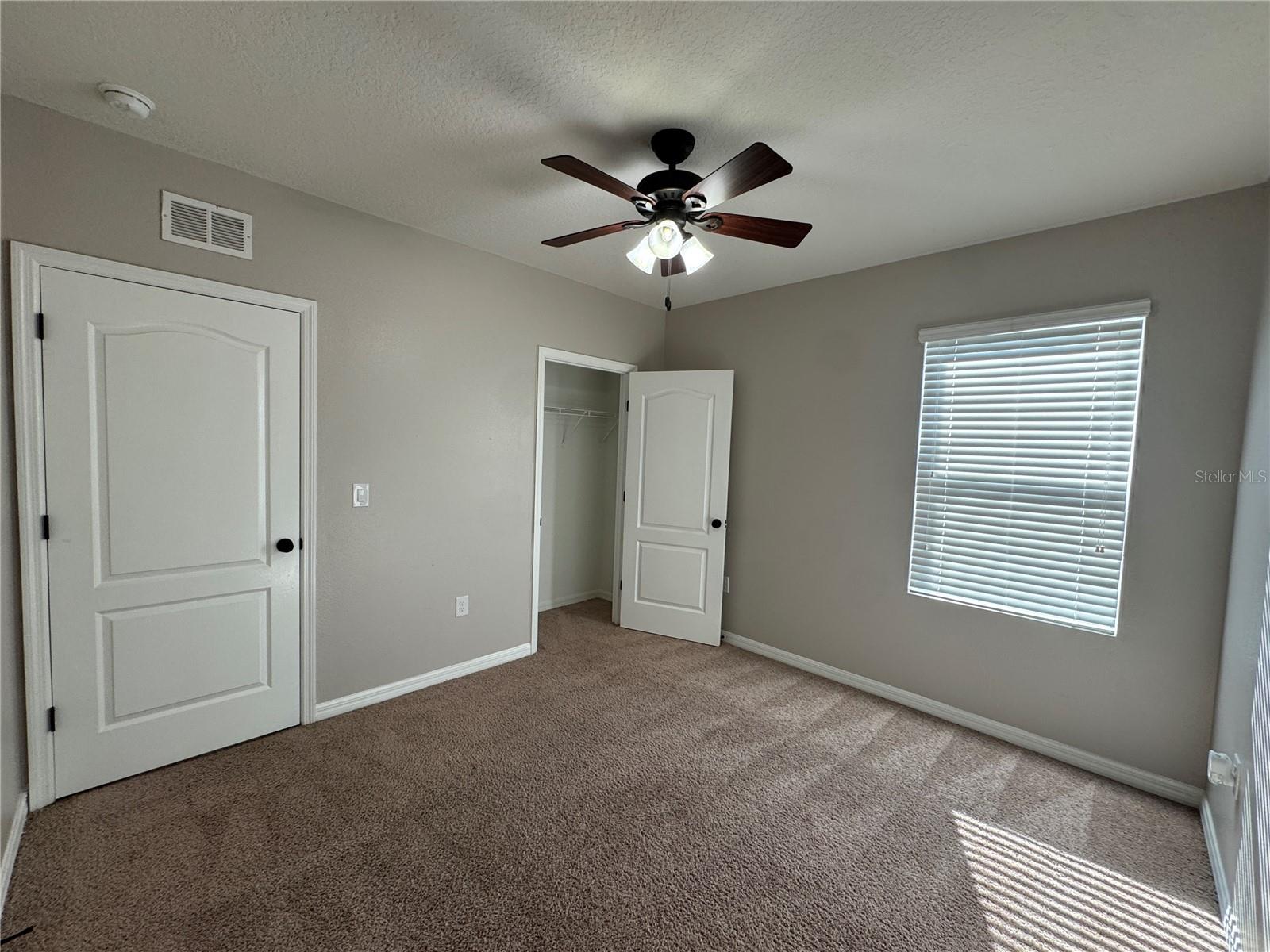 LAKESIDE LANDINGS PH 01 - Residential