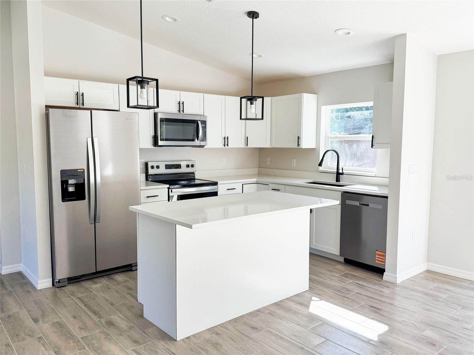 RAINBOW PARK UN #2 - Residential