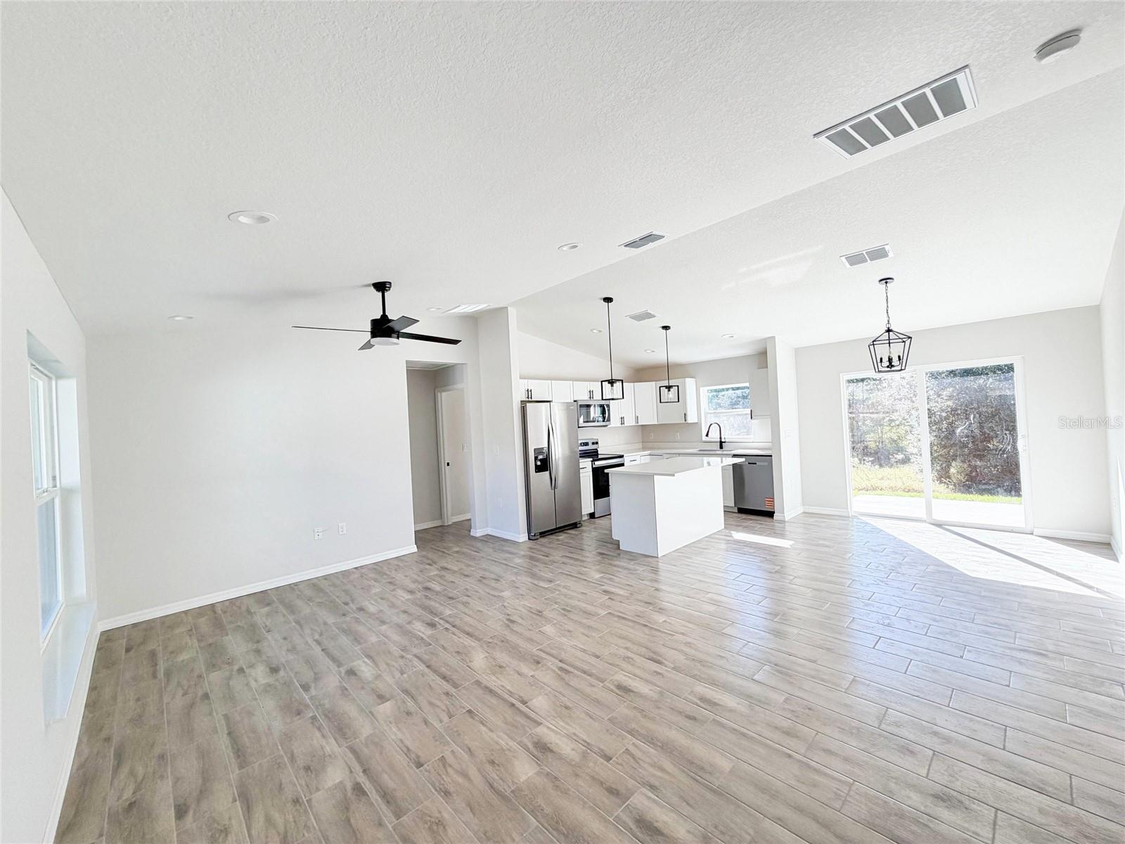 RAINBOW PARK UN #2 - Residential