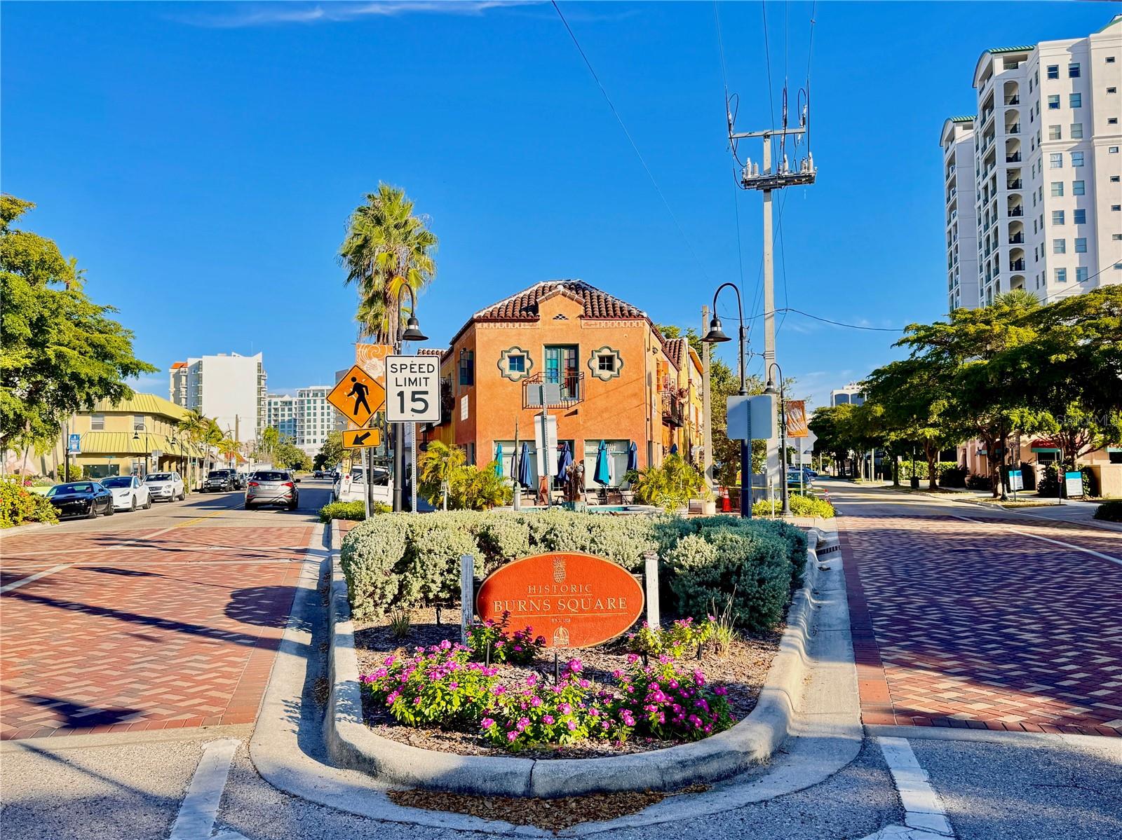 7 ONE ONE PALM - Residential