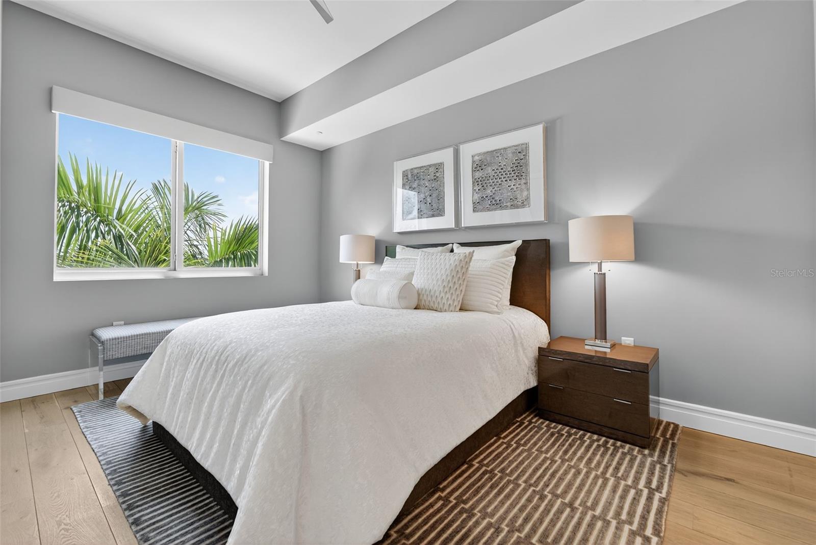 7 ONE ONE PALM - Residential