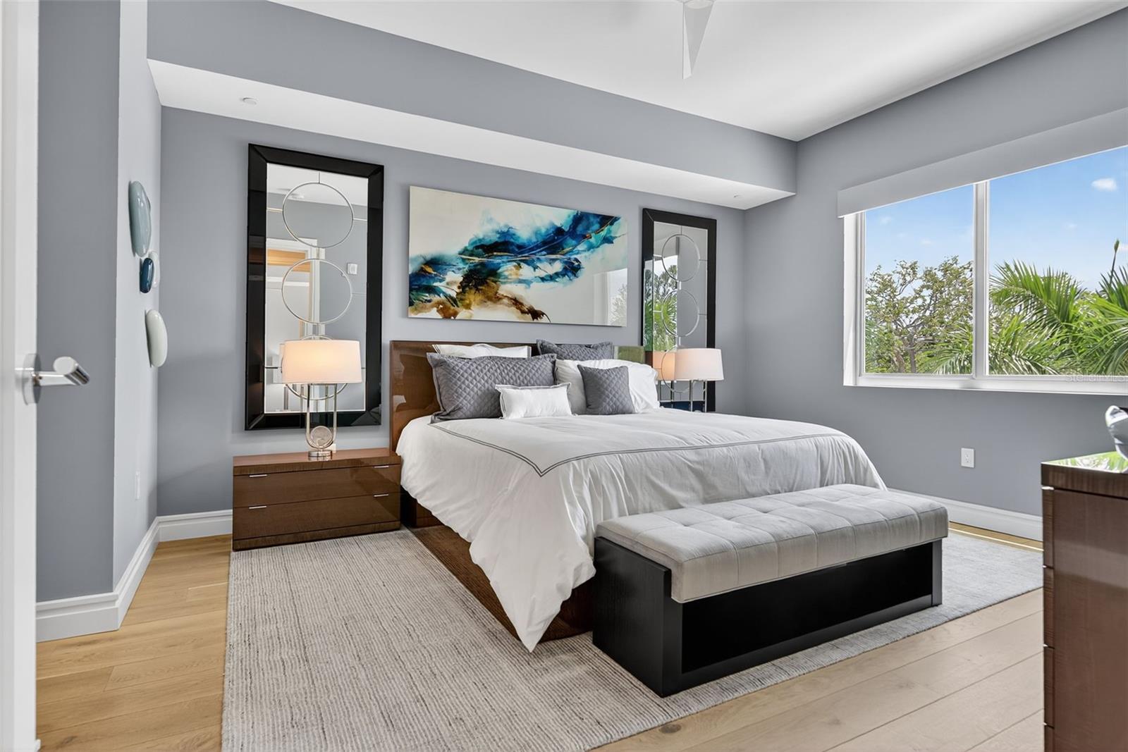 7 ONE ONE PALM - Residential