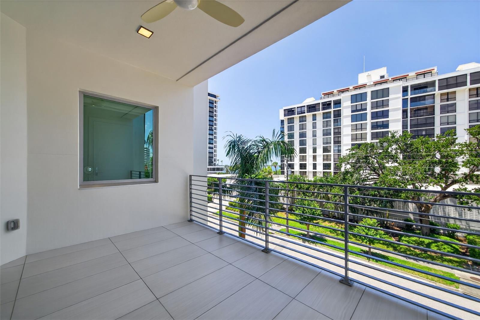 7 ONE ONE PALM - Residential