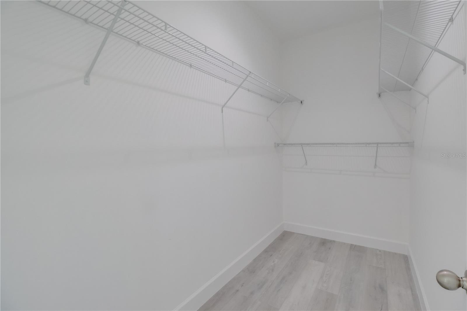 MARION OAKS UN 06 - Residential Lease