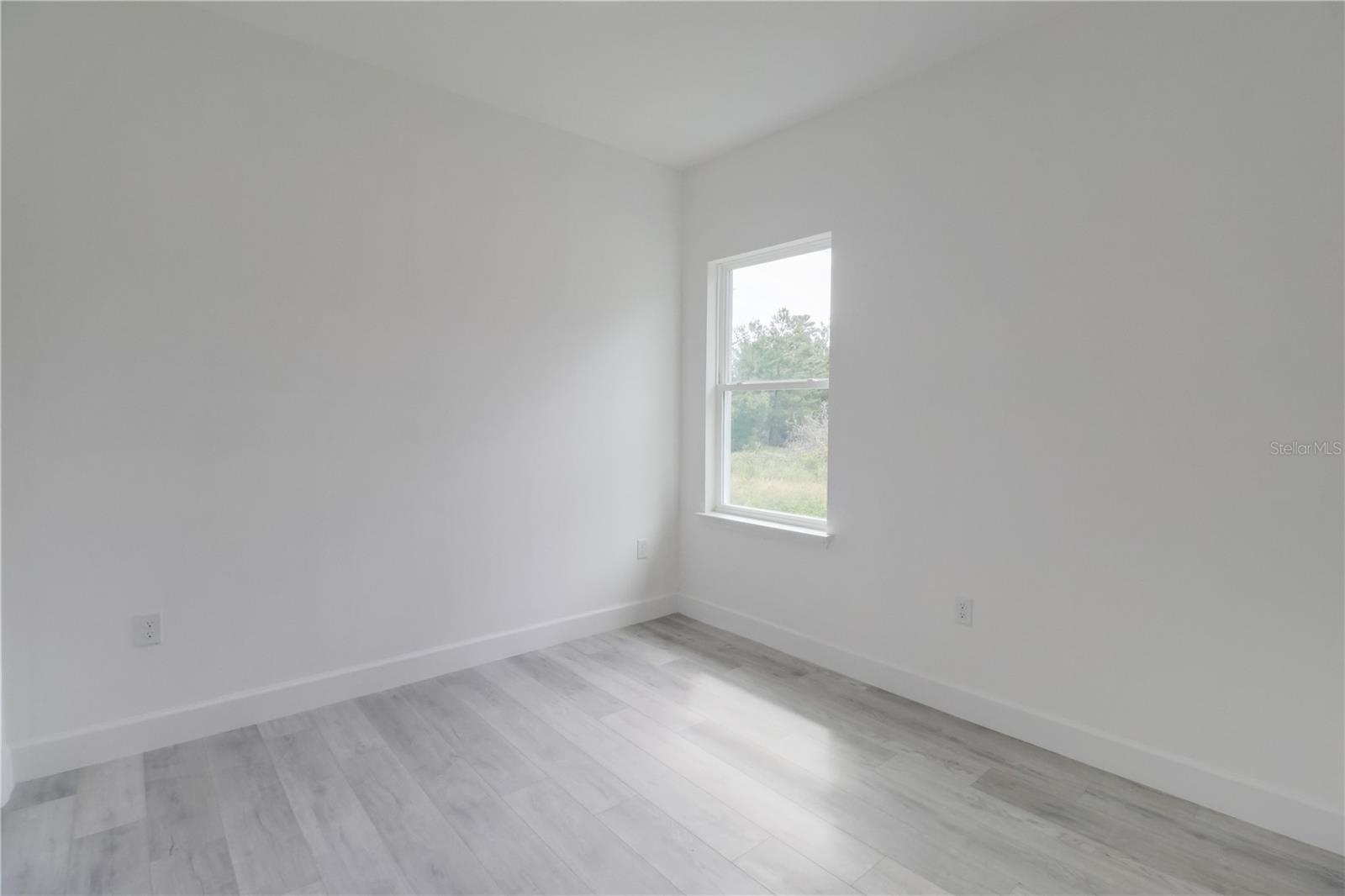 MARION OAKS UN 06 - Residential Lease