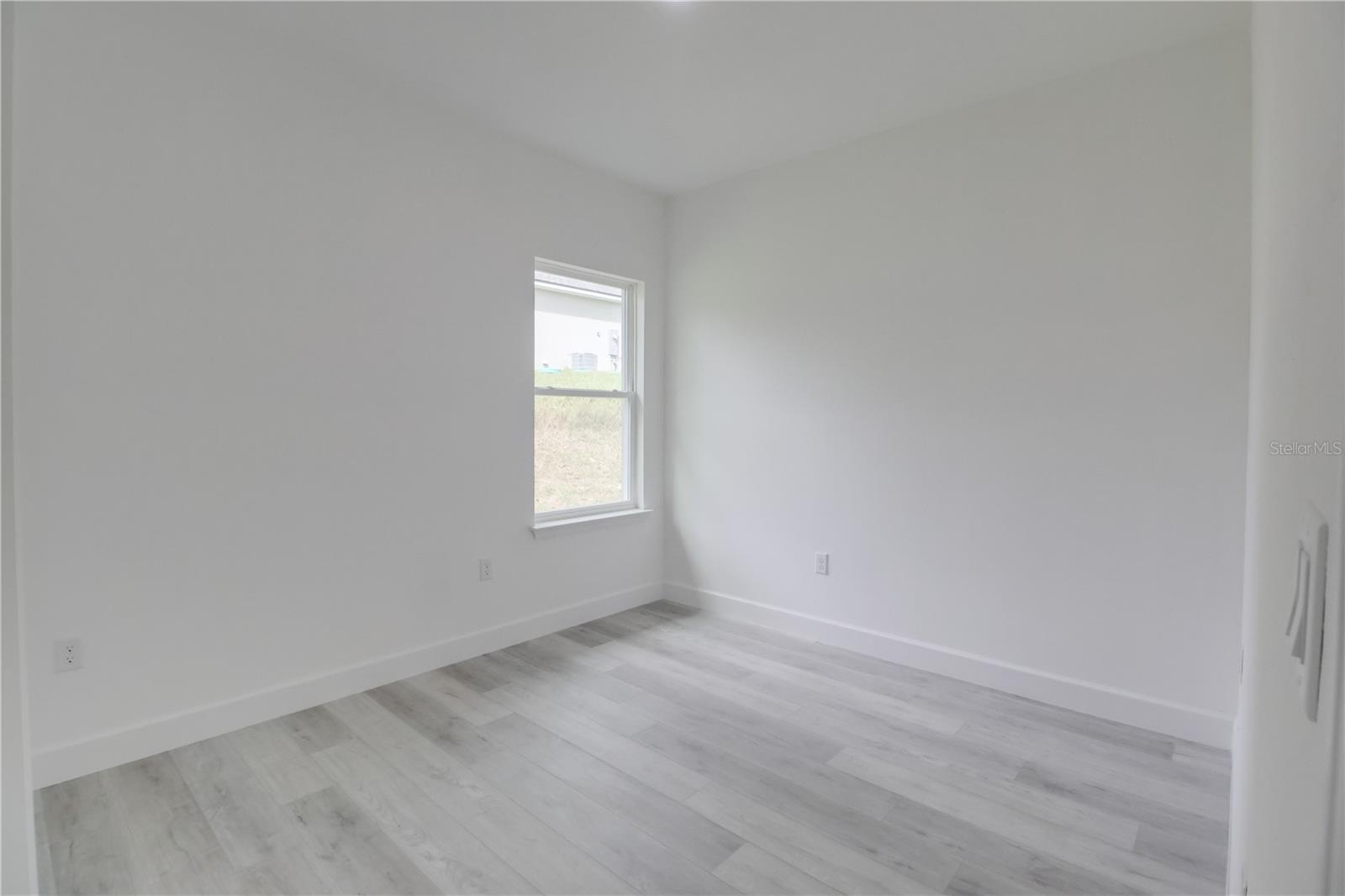 MARION OAKS UN 06 - Residential Lease