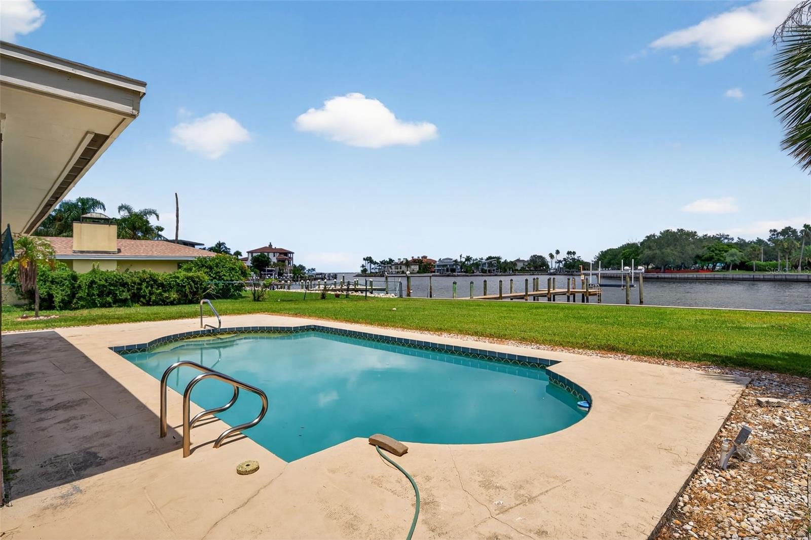 INDIAN BEACH - SAPPHIRE SHORES - Residential