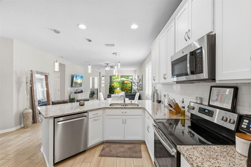 Photo of 6017 Amberly Drive, Bradenton, FL 34208 (MLS # A4688764)