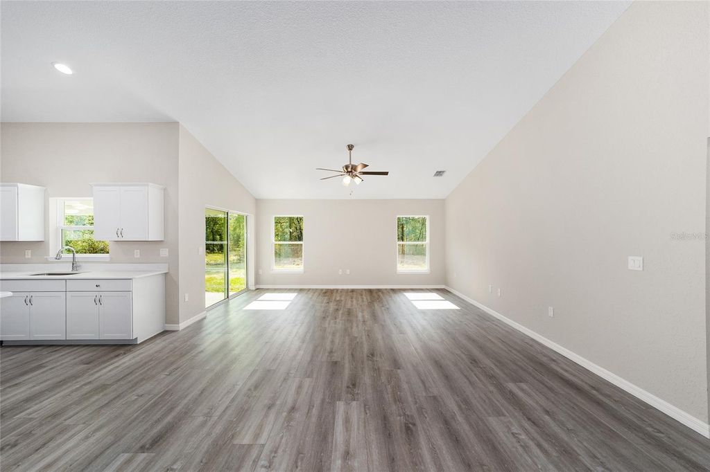 Photo of 8256 SW 134th Avenue, Dunnellon, FL 34432 (MLS # OM724504)