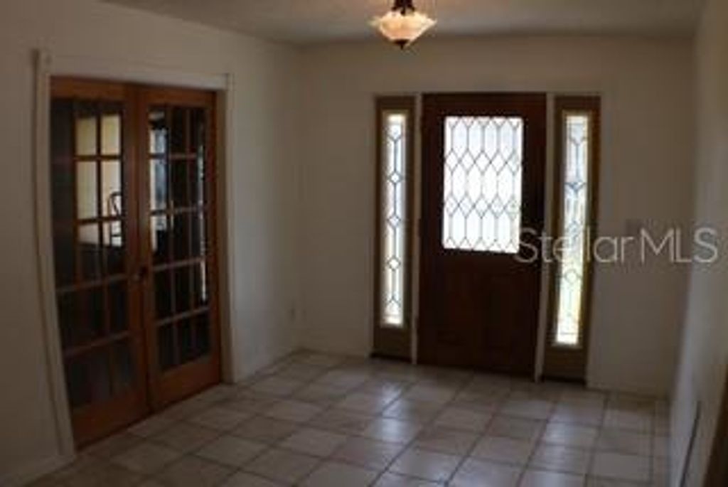 Photo of 4964 44th Avenue N, St Petersburg, FL 33709 (MLS # A4660363)