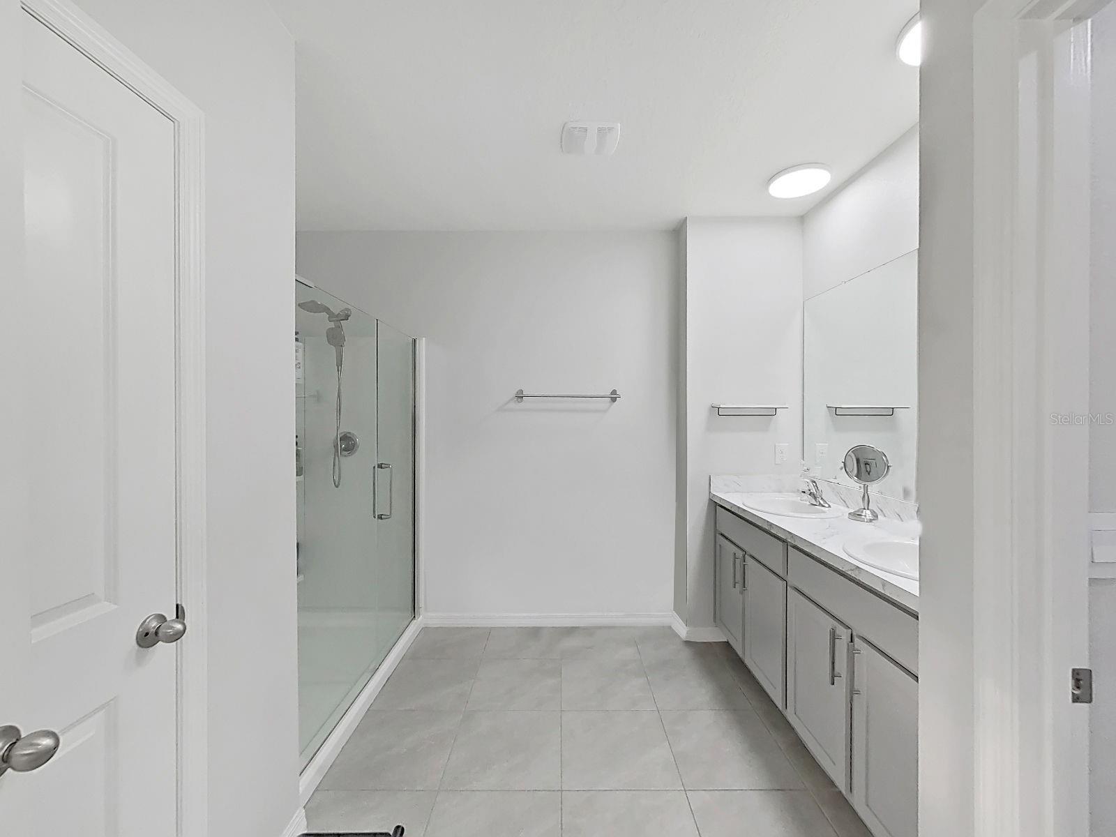 ASHBERRY VILLAGE PH 1 - Residential Lease