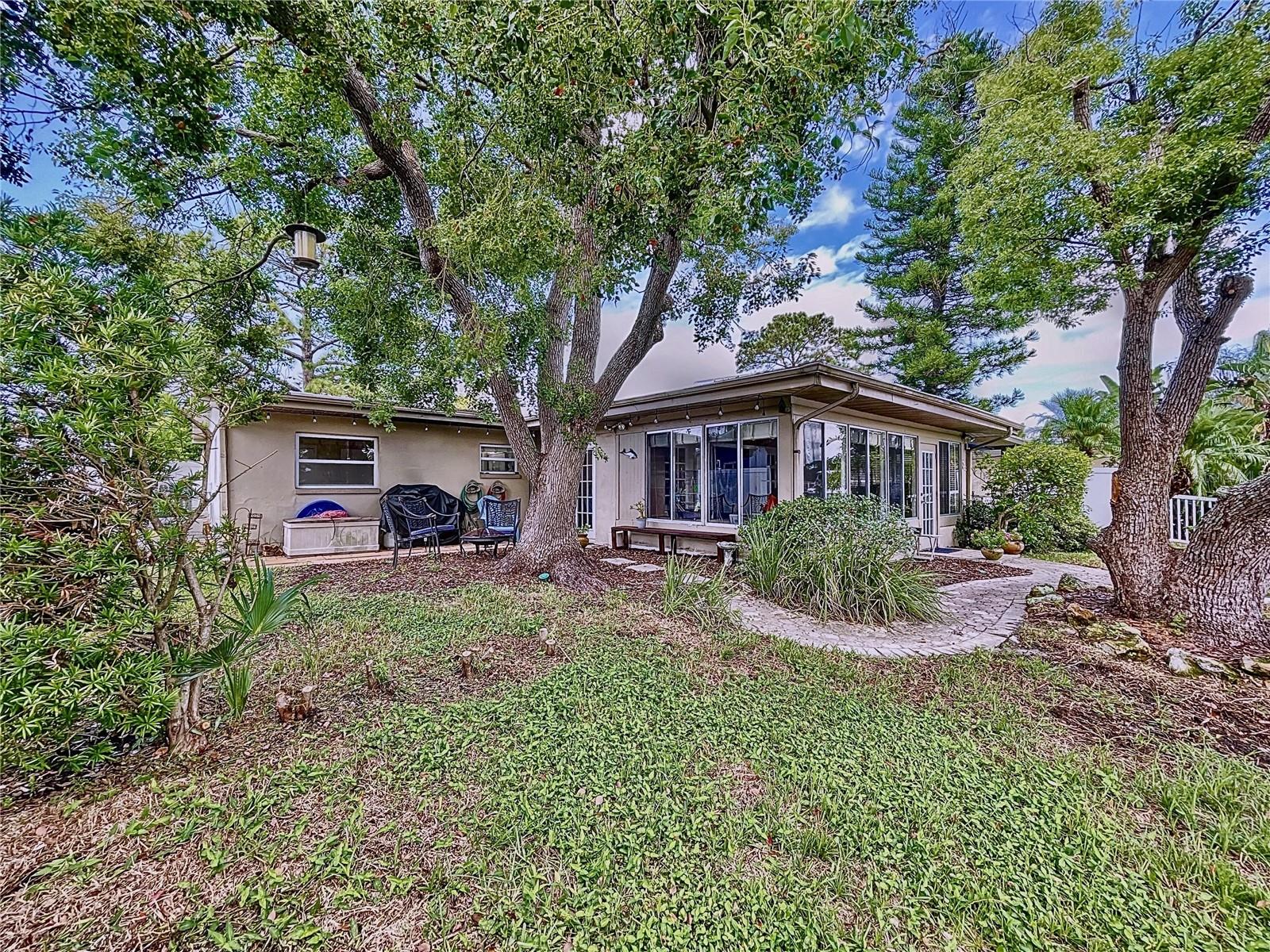 BAYWOOD VILLAGE - Residential