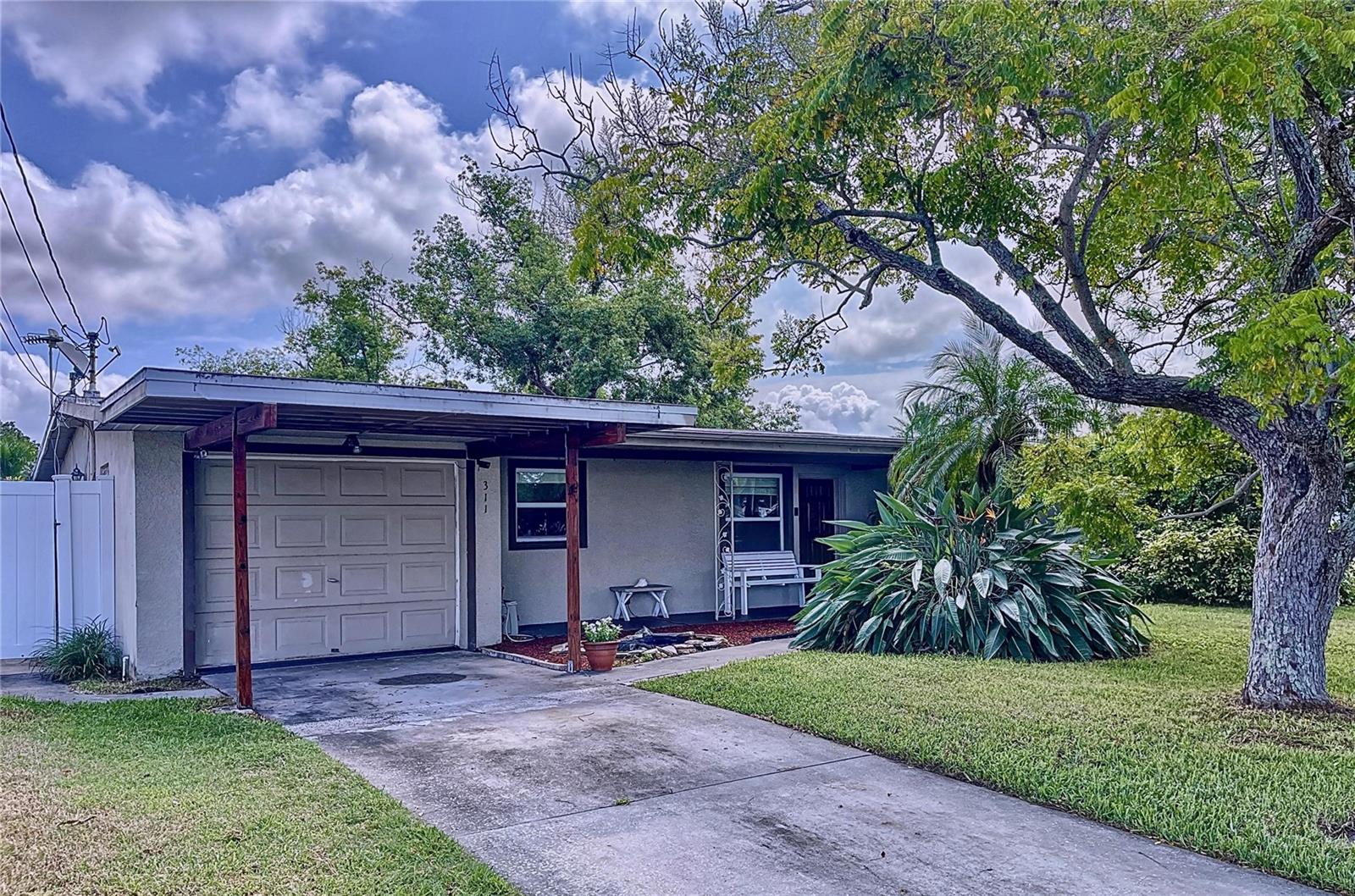 BAYWOOD VILLAGE - Residential