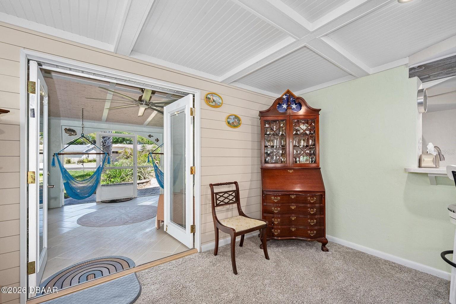 LIGHTHOUSE SHORES - Residential