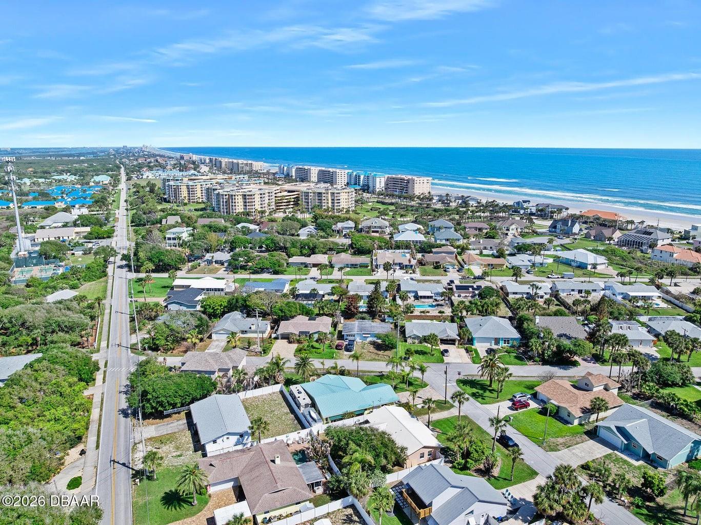 LIGHTHOUSE SHORES - Residential