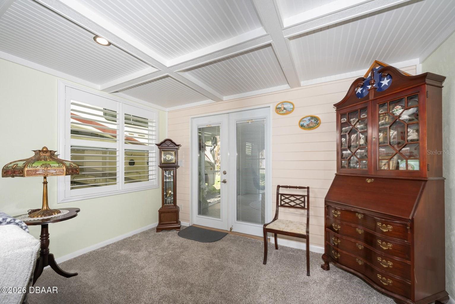 LIGHTHOUSE SHORES - Residential