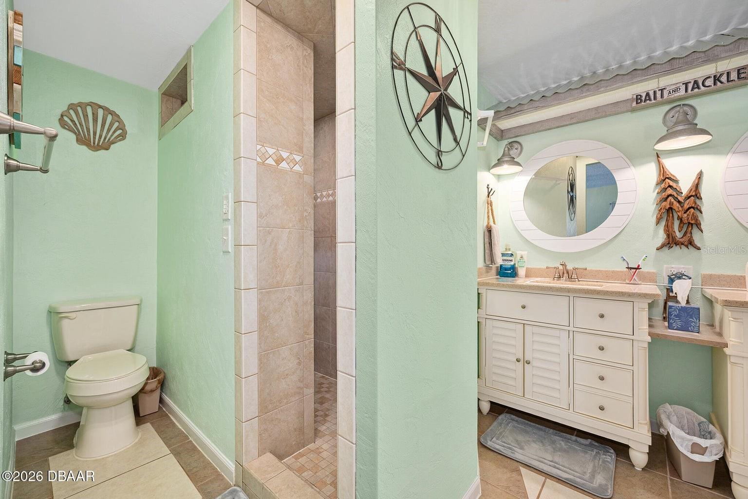 LIGHTHOUSE SHORES - Residential