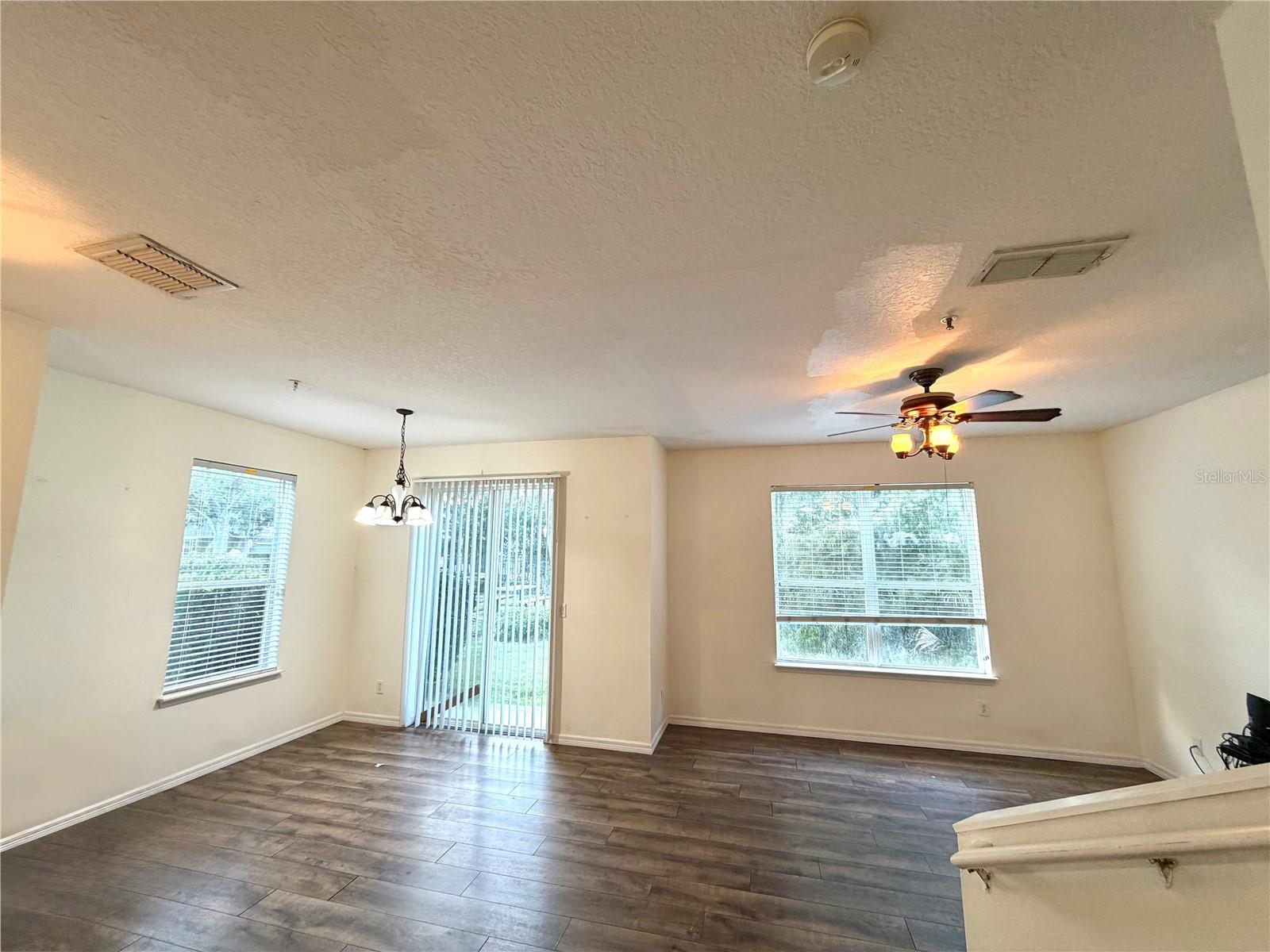 Photo 1 of 24 — 1521 SAN JACINTO CIRCLE, SANFORD, FL 32771