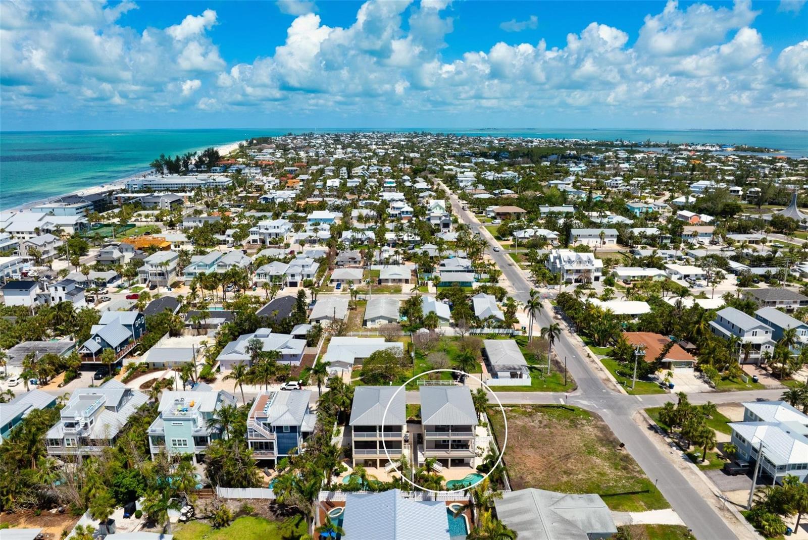 BEACHWALKERS - Residential