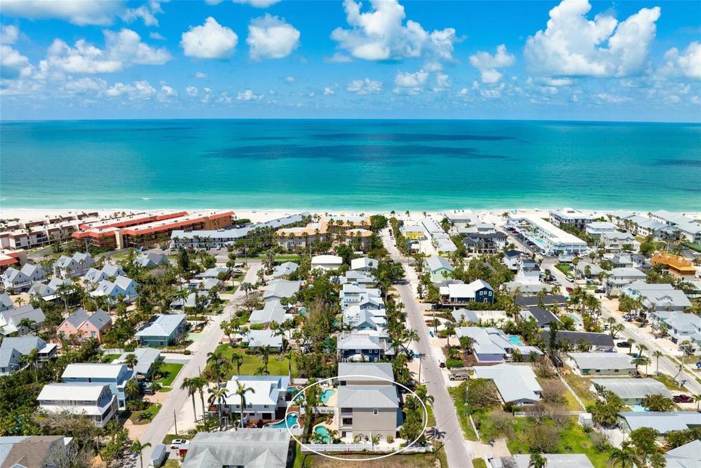 Photo of 215 65th Street, Holmes Beach, FL 34217 (MLS # A4652336)