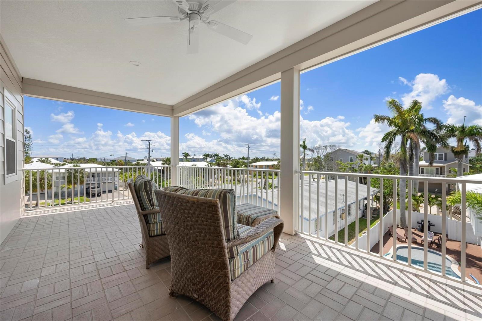 BEACHWALKERS - Residential