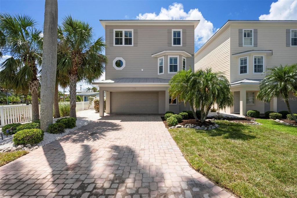 Photo of 215 65th Street, Holmes Beach, FL 34217 (MLS # A4652336)