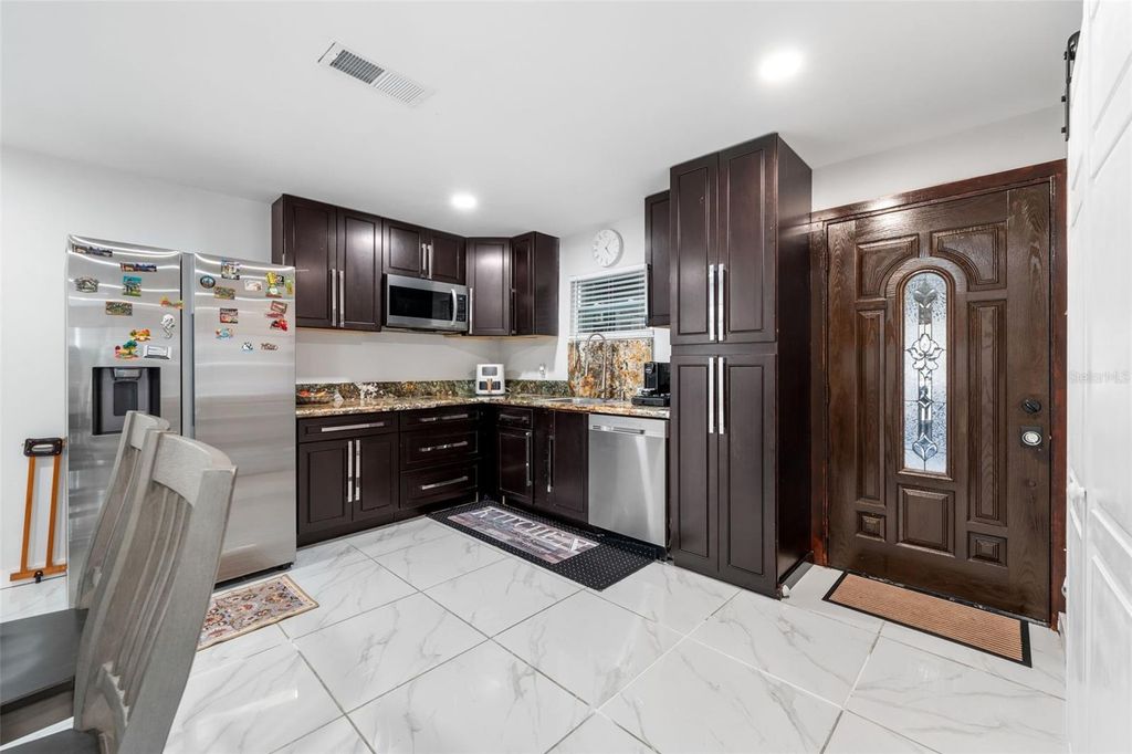 Photo of 164 NW Senior Court, Lake City, FL 32055 (MLS # GC535934)