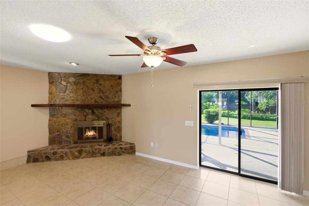 Photo of 8003 Oak Drive, Palmetto, FL 34221 (MLS # A4672250)