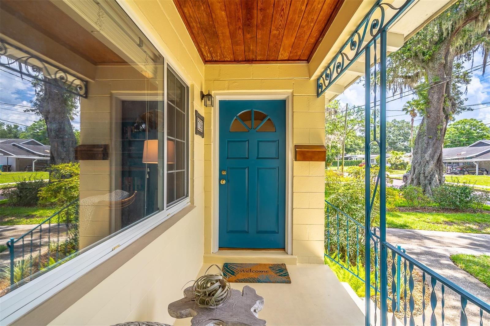 709 LAKE HIGHLAND DRIVE