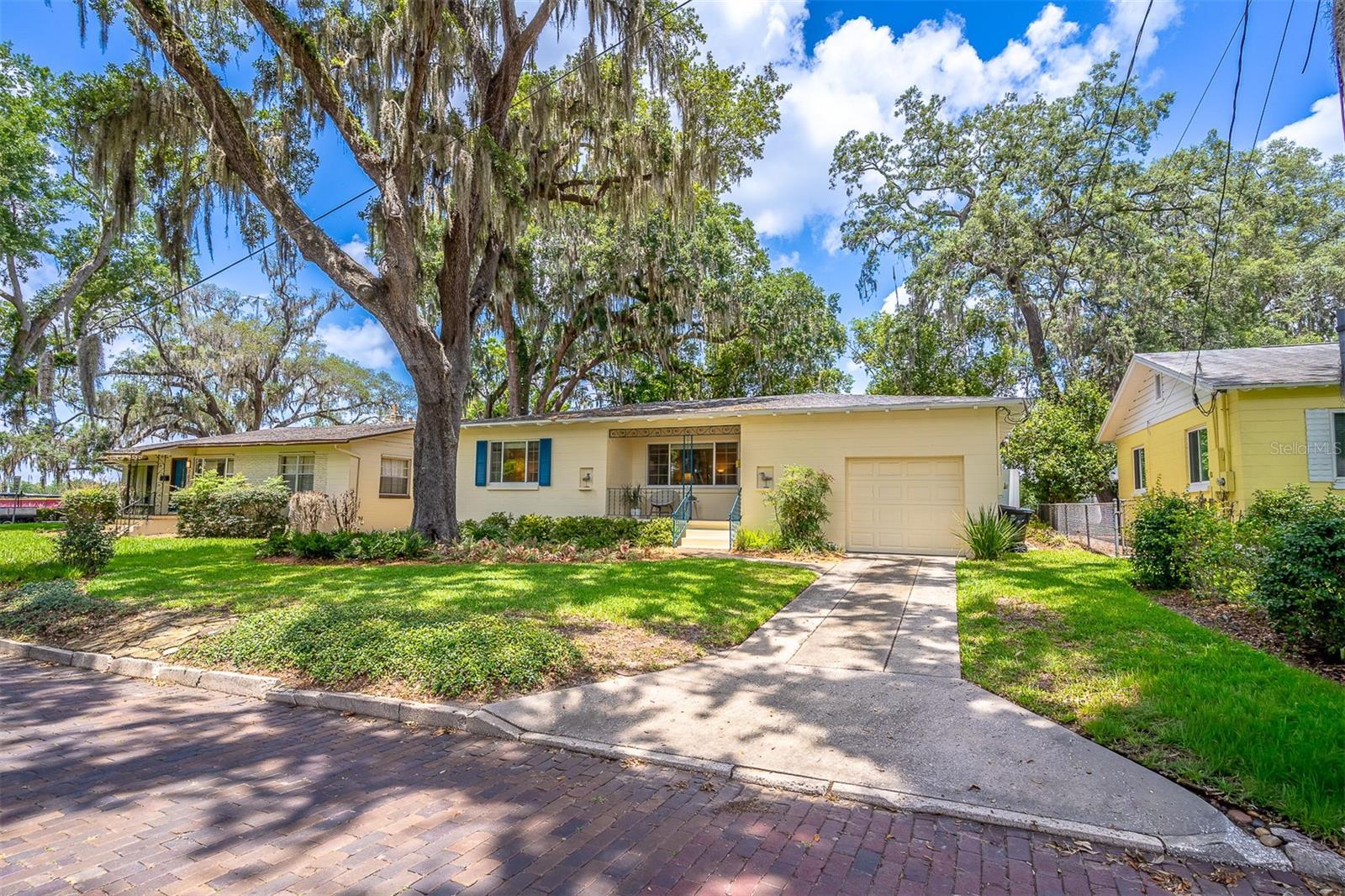 709 LAKE HIGHLAND DRIVE