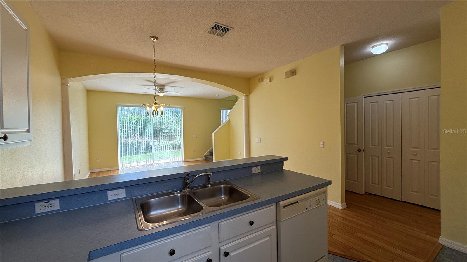 WINDWOOD BAY PH 01 - Residential Lease
