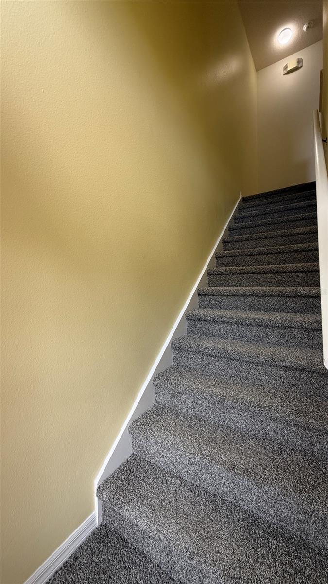 WINDWOOD BAY PH 01 - Residential Lease