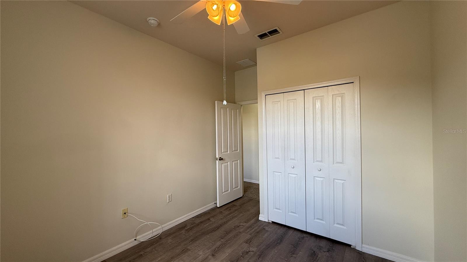 WINDWOOD BAY PH 01 - Residential Lease