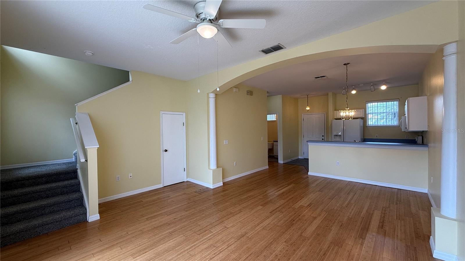 WINDWOOD BAY PH 01 - Residential Lease