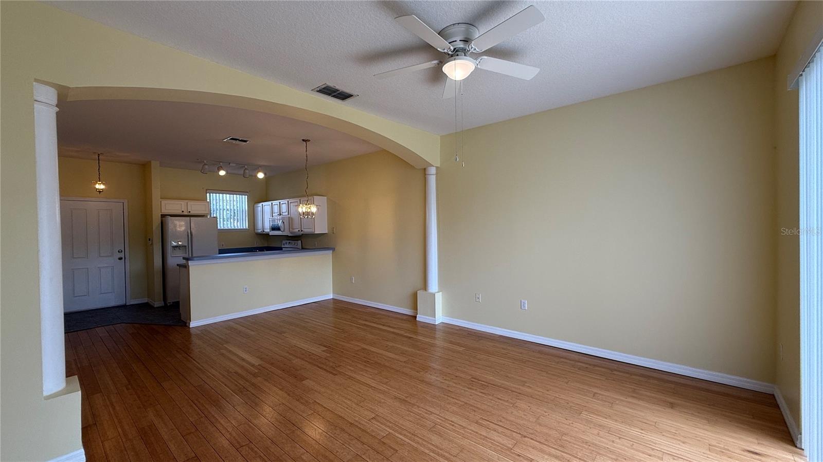 WINDWOOD BAY PH 01 - Residential Lease