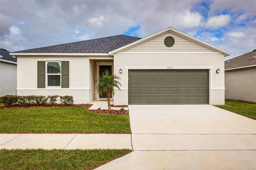 Photo of 1525 Mattie Pointe Place, Auburndale, FL 33823 (MLS # TB8551690)