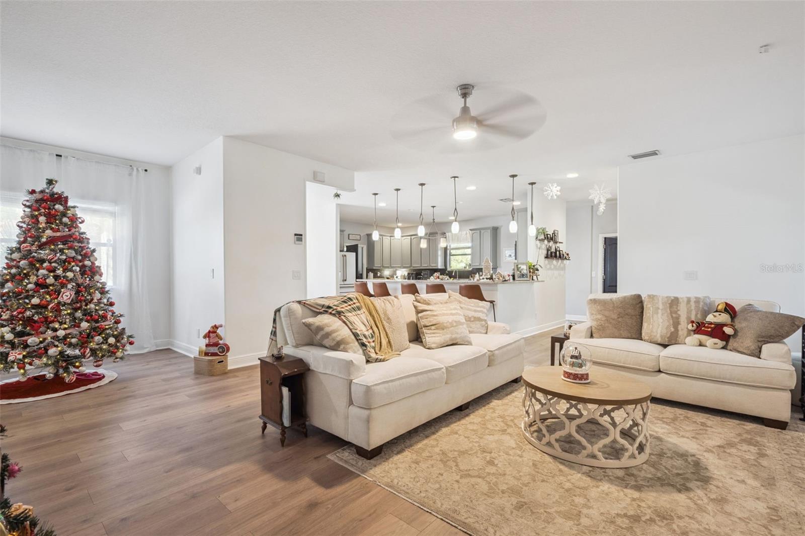 MONTVERDE WOODS - Residential