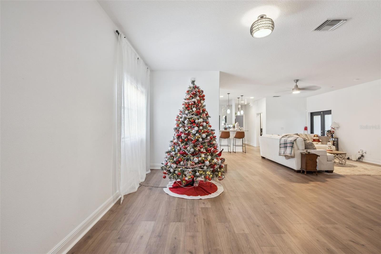 MONTVERDE WOODS - Residential