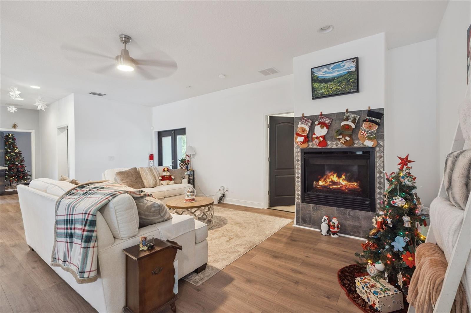 MONTVERDE WOODS - Residential