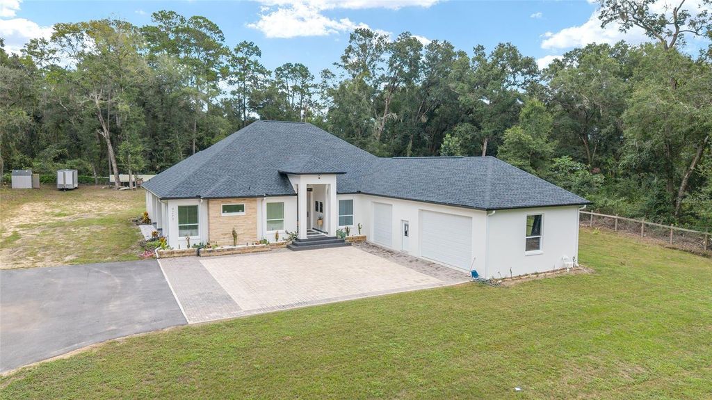 Photo of 9277 SW 27th Avenue, Ocala, FL 34476 (MLS # OM711716)