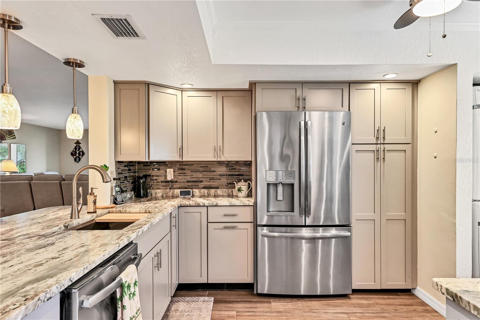 VALENCIA GARDEN III - Residential