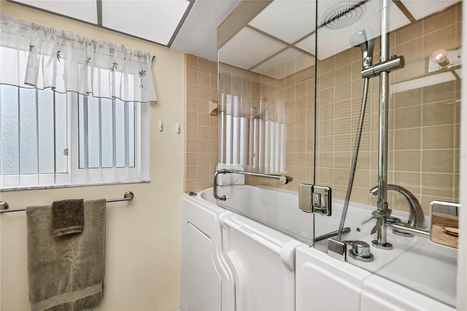 VALENCIA GARDEN III - Residential